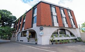 Hotel Idyllic Inn